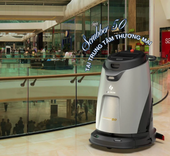 Gausium Scrubber 50 Pro Working at Wanda Plaza Shopping Center